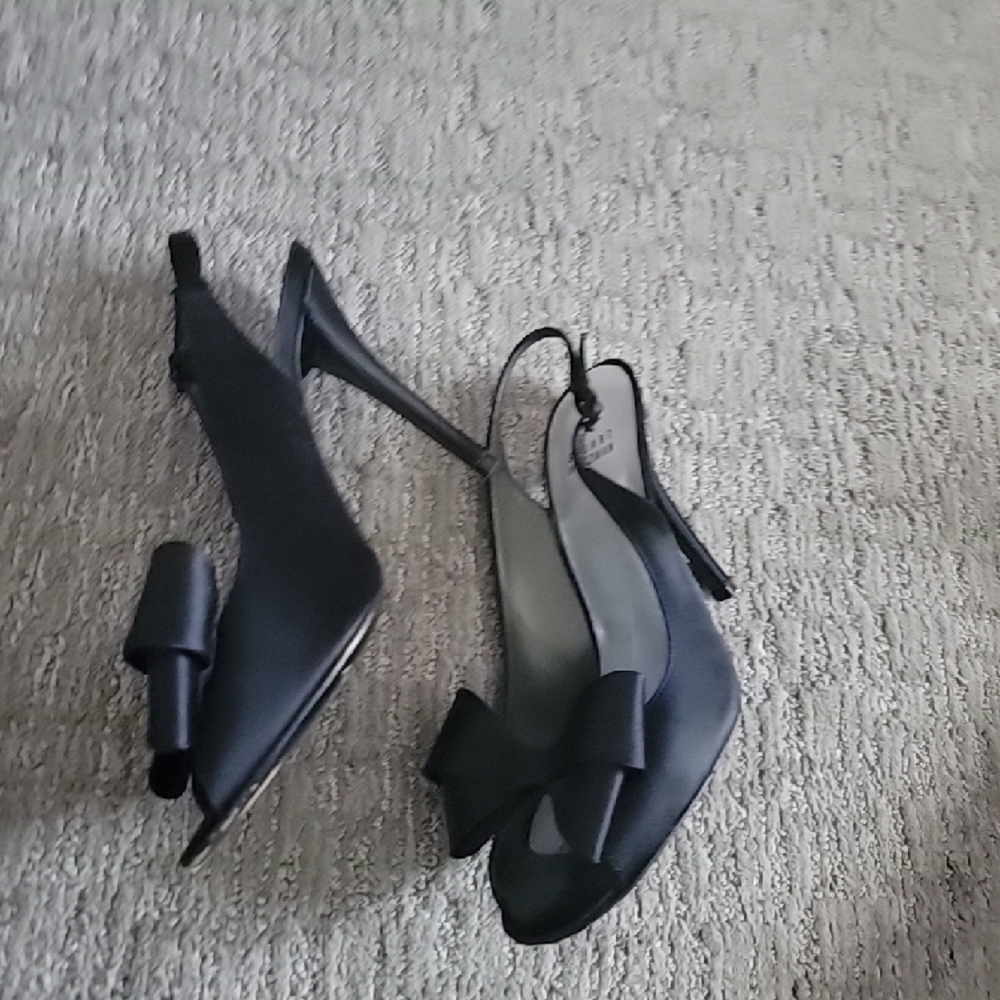 Elegant Black Heels with Bow